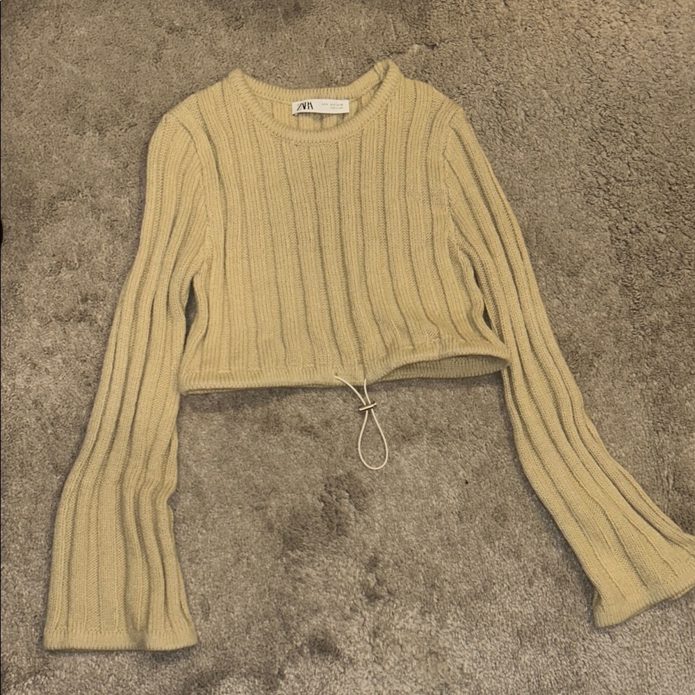 Zara Cropped Ribbed Knit Sweater in Pale Beige